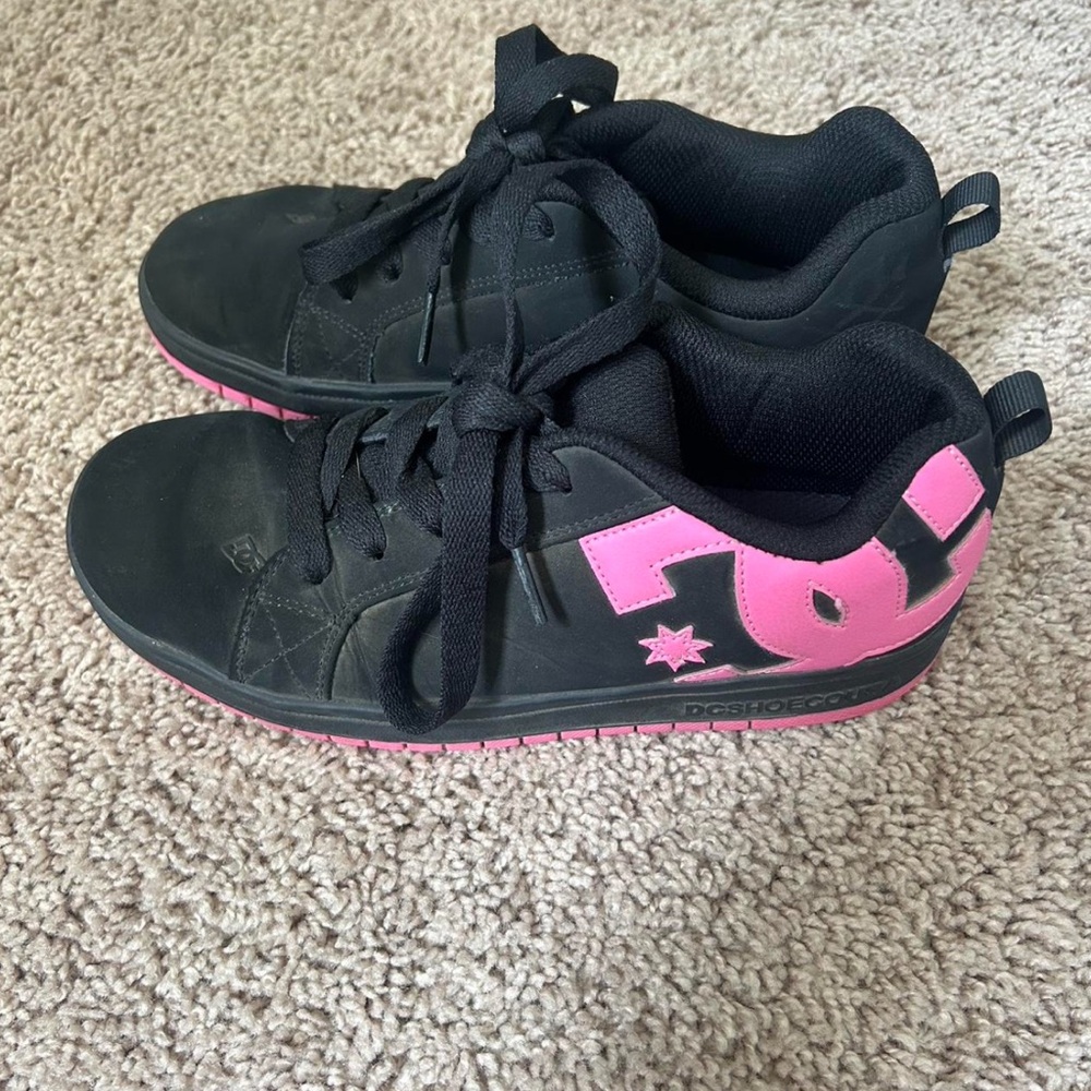 DC Kids Sneakers in Black and Pink
